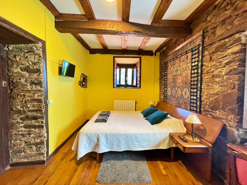La Asturxana Konuk evi Malleza Dış mekan fotoğraf